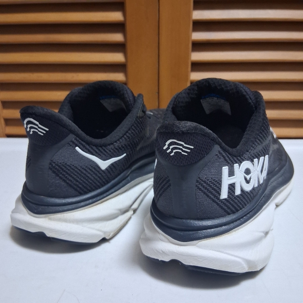 Hoka Clifton 9 Women's Running Shoe * Size: 9.5B - Picture 5 of 8